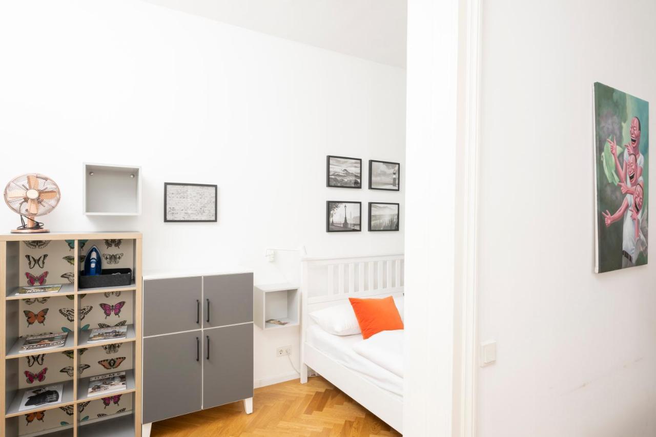 Luxury Suites Liechtenstein Vienna Exterior photo