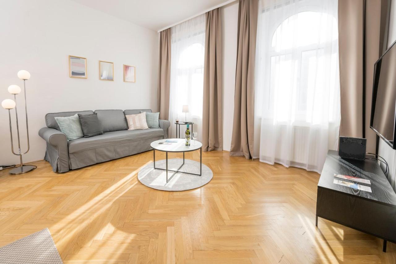 Luxury Suites Liechtenstein Vienna Exterior photo