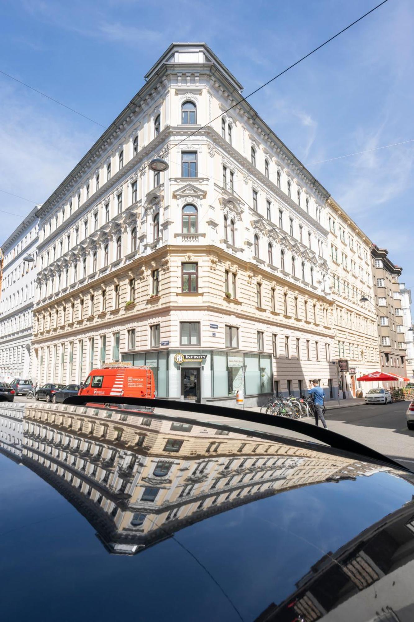 Luxury Suites Liechtenstein Vienna Exterior photo